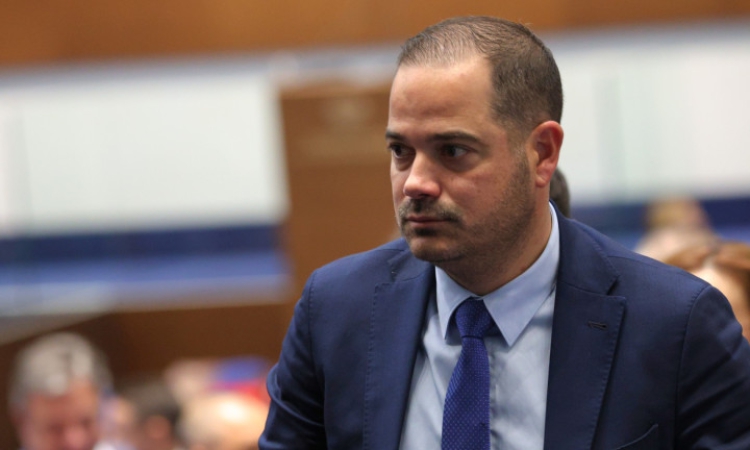 Калин Стоянов иска главният прокурор да провери извършили ли са престъпление Демерджиев и шефовете на ДАНС и ГДБОП
